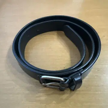 심플 블랙 벨트 메탈 버클