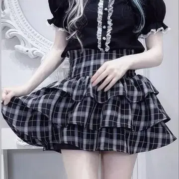 liii x LilyMerry 시마무라 티어드 미니 치마바지 LL