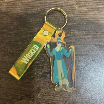 위키드 시크릿 아크릴 키링 리본