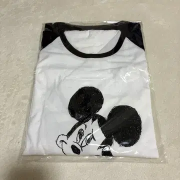 폭풍을 여행하는 전시회 미키마우스 아이바 래글런 T셔츠