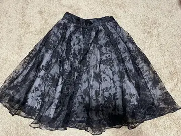 꽃무늬 레이스 플레어 스커트 블랙