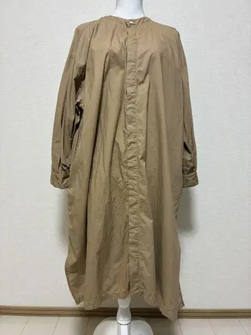 브로칸테 베이지 롱 기장 원피스 긴팔