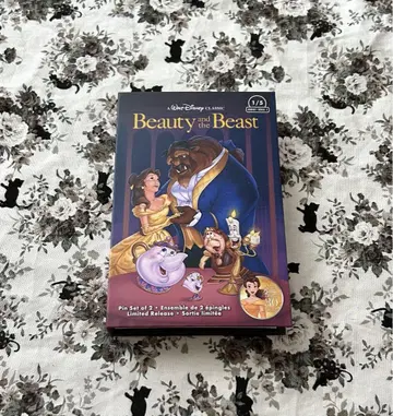[ 익명 배송 ] 디즈니 미녀와 야수 VHS 30주년 기념 핀 배지