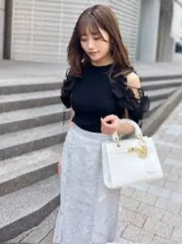 snidel 플리츠 프릴 니트 풀오버