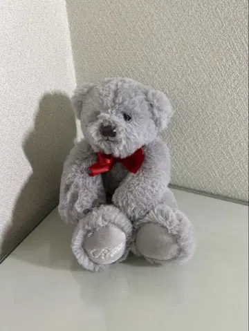 ReFa 의 곰 봉제 인형