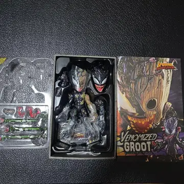 Venomized Groot 피규어