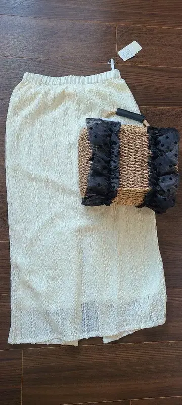 아이보리 타이트 스커트