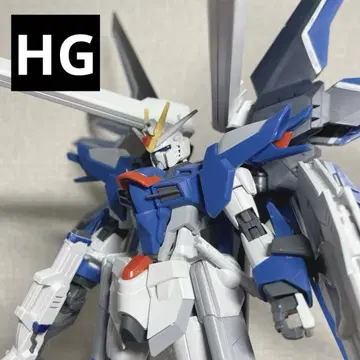 HG 1/144 라이징 프리덤 건담 완성품