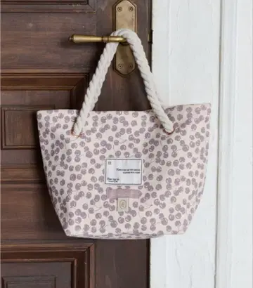 herlipto Cherry Tote Bag