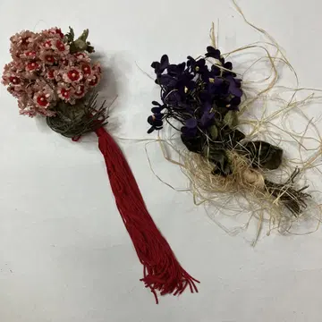 원더풀 월드 코사지 2개 set