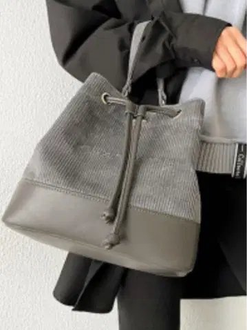 zikzin Z corduroy bucket bag Gray.