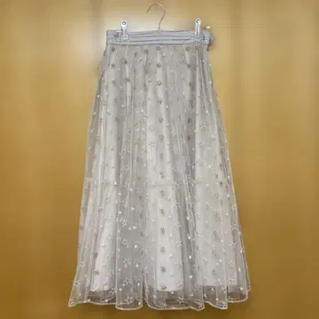 질스튜어트 별 패턴 튤 플레어 롱 스커트