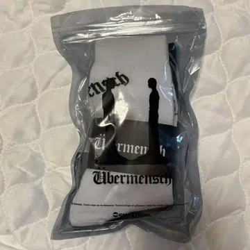 G-DRAGON MEDIA exhibition socks