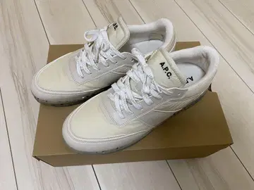 A.P.C. HOMME PLAIN 24A 화이트 스니커즈