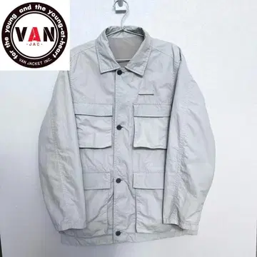 새상품급 VAN  리버서블 아우터 화이트 계열 패커블