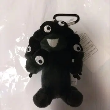 미야쿠미야쿠 앉기