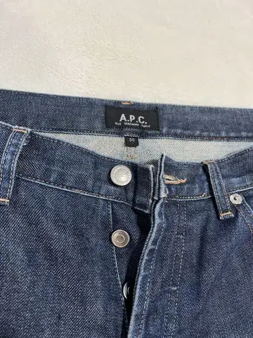[ 새상품급 ] A.P.C. 스트레이트 데님 다크 네이비