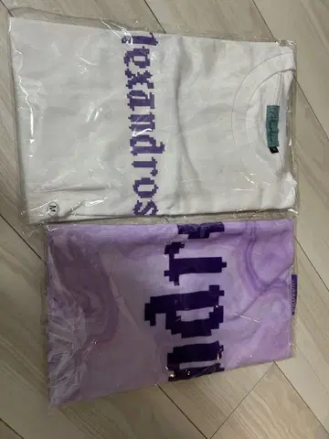 Alexandros 굿즈 (T셔츠와 타월)