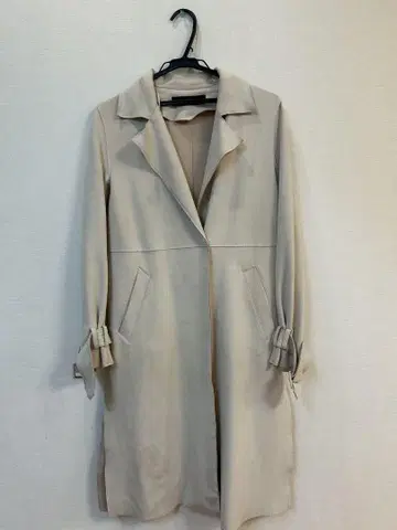 ZARA 스웨이드 트렌치코트