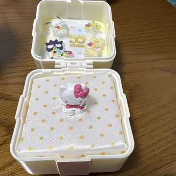 딸기 신문 50주년 기념 유메큥 반지 BOX 키티