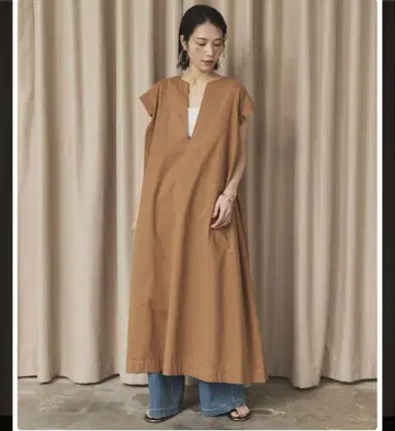 새상품 DOUX ARCHIVES 프렌치 스키퍼 보일 원피스 카멜