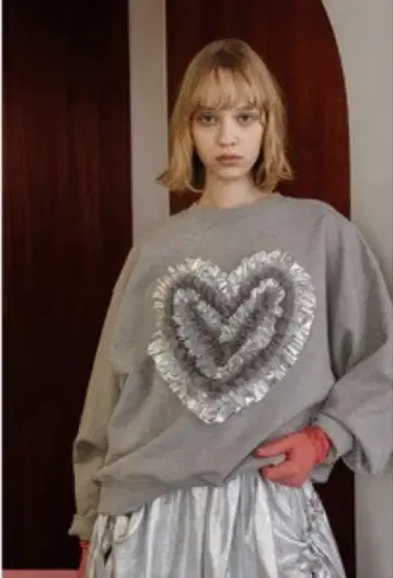poppy tokyo HEART TULLE SWEATSHIRT 아사기니요