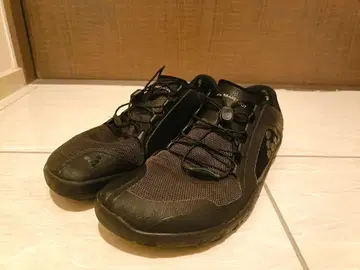 [중고] vivobarefoot primustrail 사이즈 40