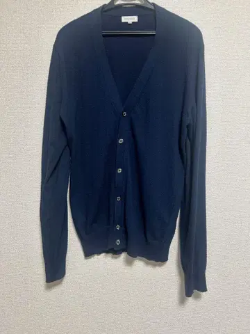 매킨토시 철학 네이비 V넥 가디건