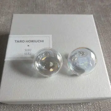 SIRISIRI 시리시리 TARO HORIUCHI 콜라보 귀걸이 완판템
