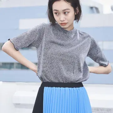 VACANCY 라메 하프 슬리브 TEE