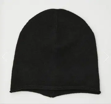 SLY FINE KNIT BEANIE