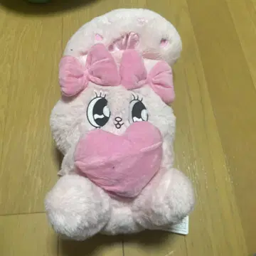 핑크색 하트 모양 봉제 인형