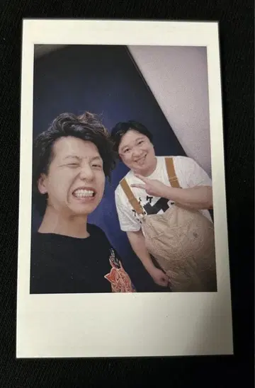 닛폰의 사장 폴라로이드풍 카드 혜택
