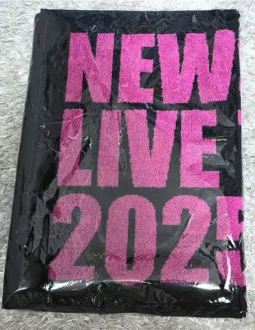 NEWS LIVE TOUR 2025 변신 타월