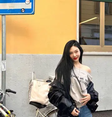 [YOUHEE] 오프숄더 롱T 그레이