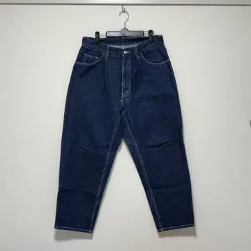 BEAMS 배기 테이퍼드 데님