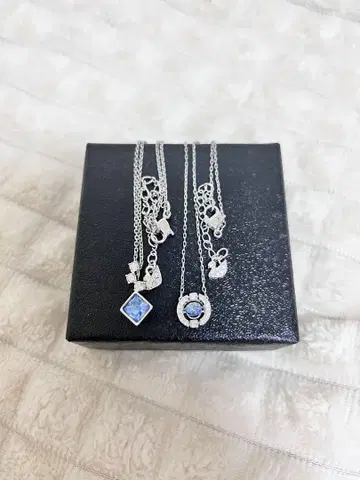 SWAROVSKI 목걸이 2세트