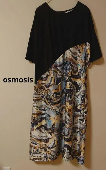 osmosis 반팔 티셔츠 롱 원피스 블랙 절개 멀티 컬러
