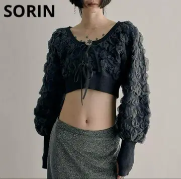 [ 미사용 새상품 ] SORIN 모티브 자카드 가디건