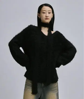 V넥 샤기 니트
