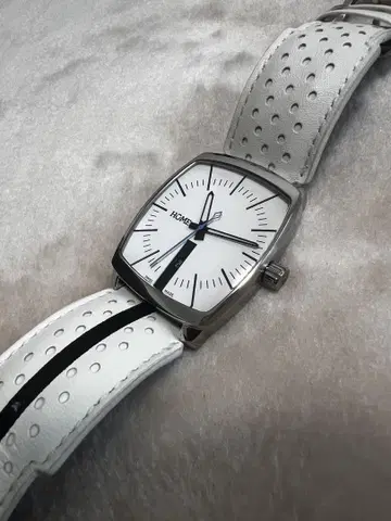 [ 컨디션 최상 ] HOME 손목시계 swissmade