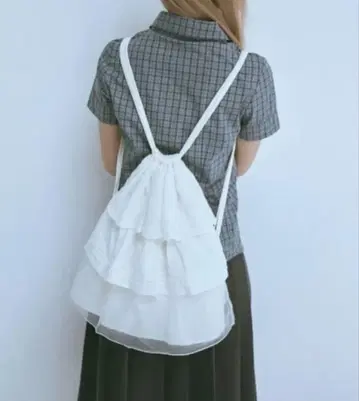 FEKETE 프릴 냅색