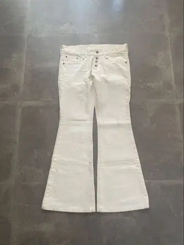 TORNADO MART white flare denim