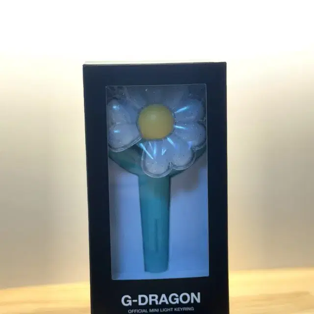 지디 지드래곤 미니 응원봉 데이지 키링 민트 새상품