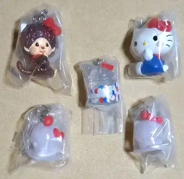 몽치치 x 헬로키티