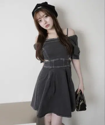 LIPSERVICE 사이드컷 데님 플레어 원피스