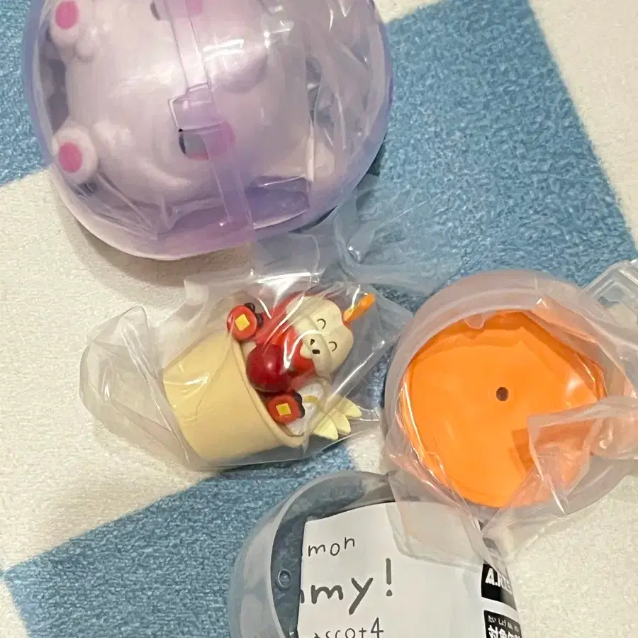 POKÉMON | 포켓몬스터 Pokemon Gacha Tuborg Whale #포켓몬,#포켓몬가챠,#뜨아거,#터벅고래,#포켓몬피규어  on Bunjang Global Site.