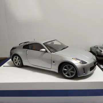 Nissan 350Z 페어레이디 Z Z33 1/18 오토아트
