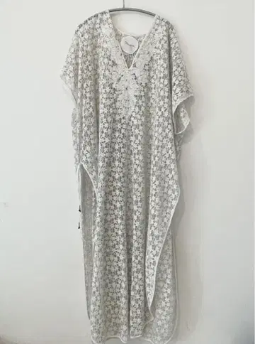 Pheeta 피타 원피스 흰색 화이트