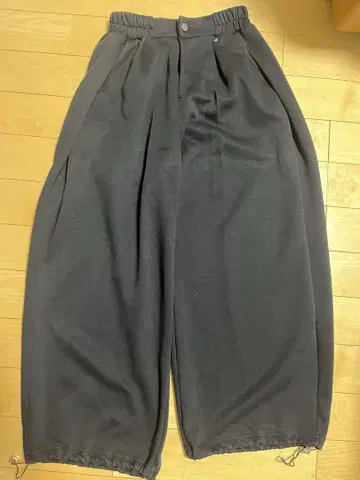 블랙 스웨트 팬츠